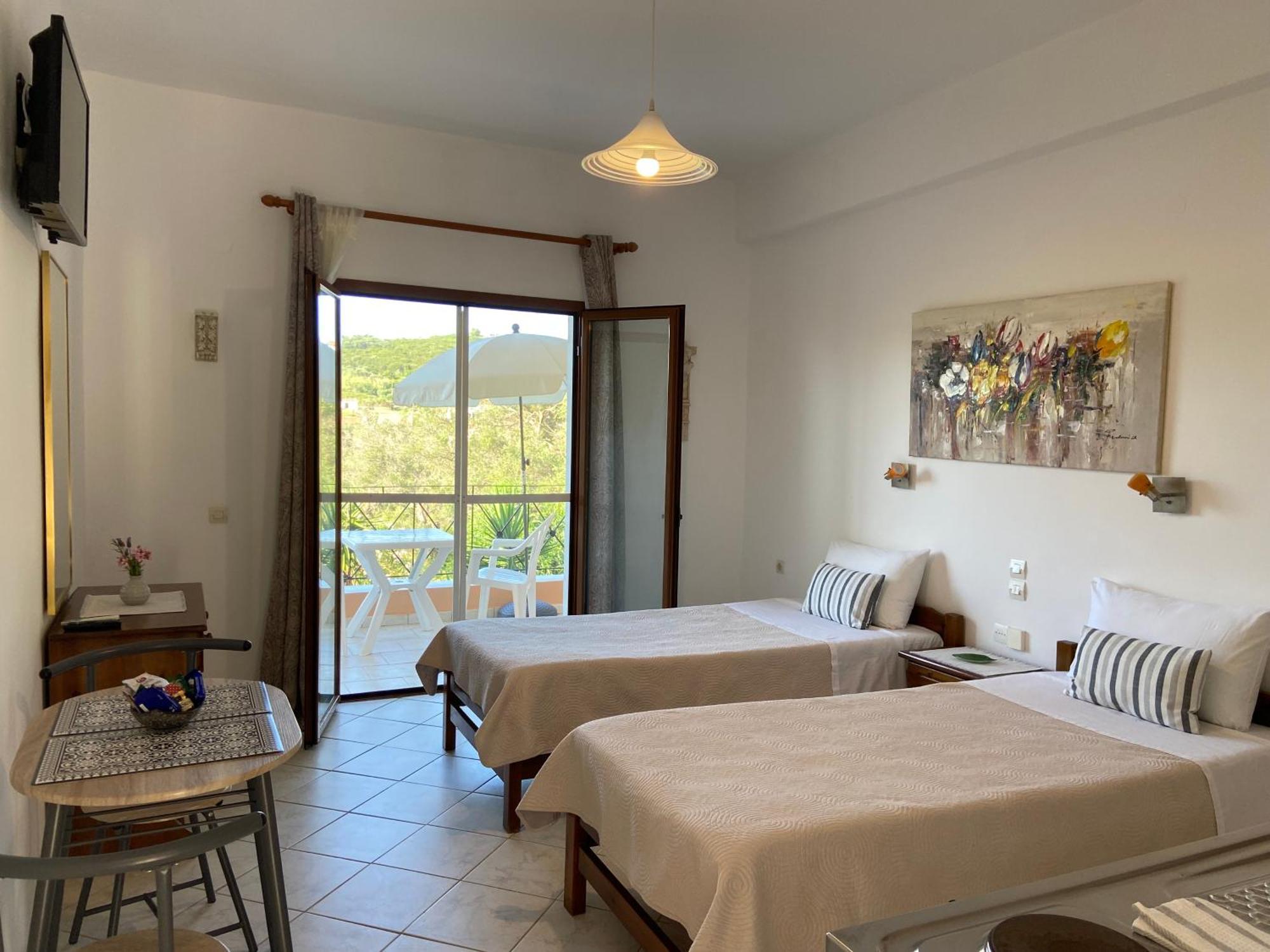 Floros Apartments Agios Stefanos Avliotes  Ngoại thất bức ảnh