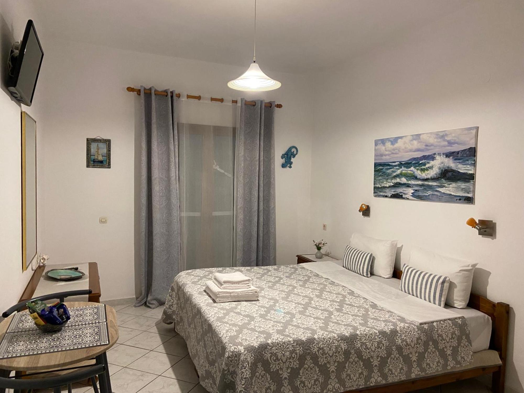 Floros Apartments Agios Stefanos Avliotes  Ngoại thất bức ảnh