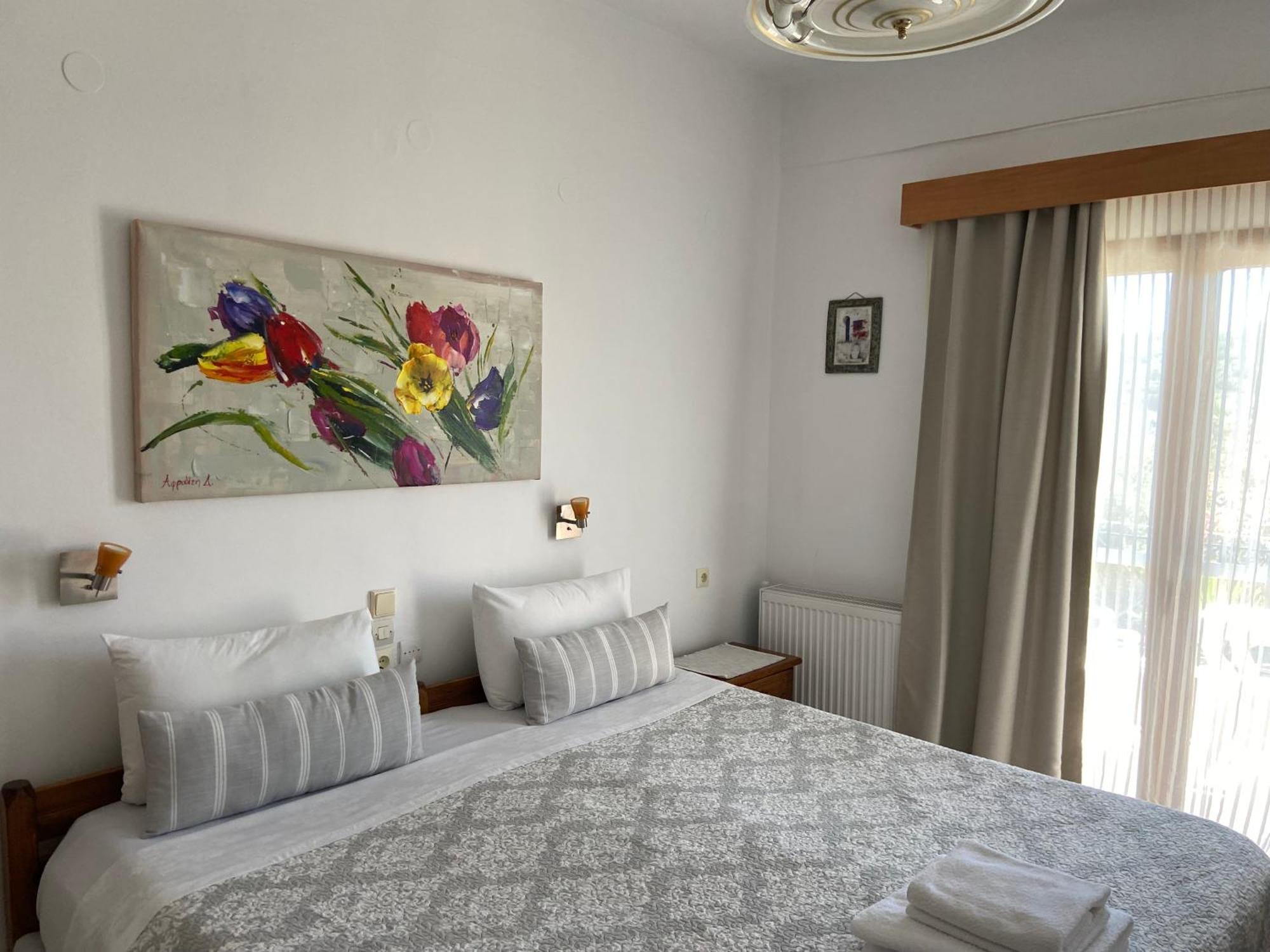Floros Apartments Agios Stefanos Avliotes  Ngoại thất bức ảnh