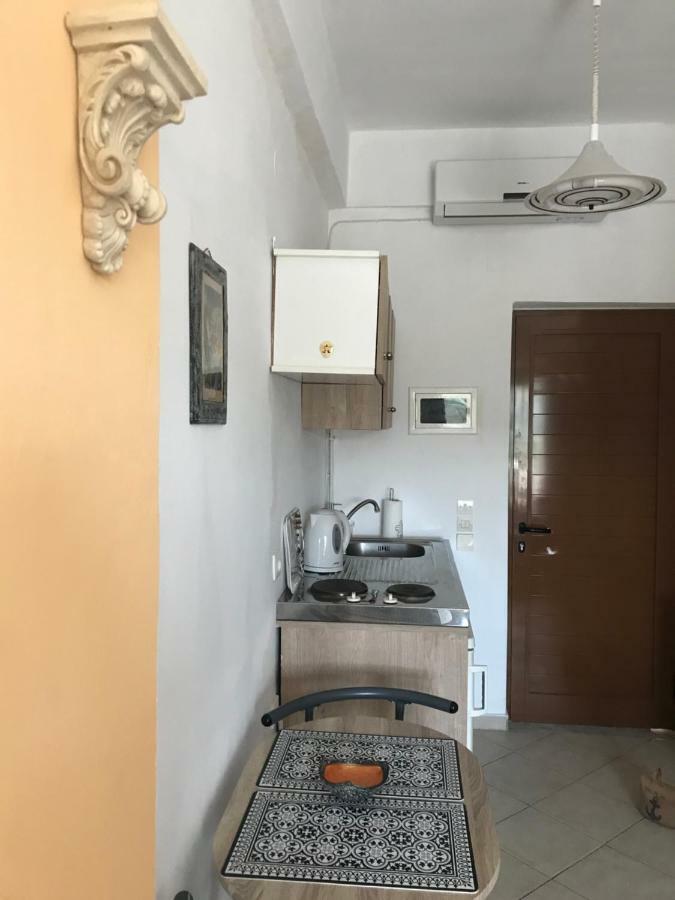 Floros Apartments Agios Stefanos Avliotes  Ngoại thất bức ảnh