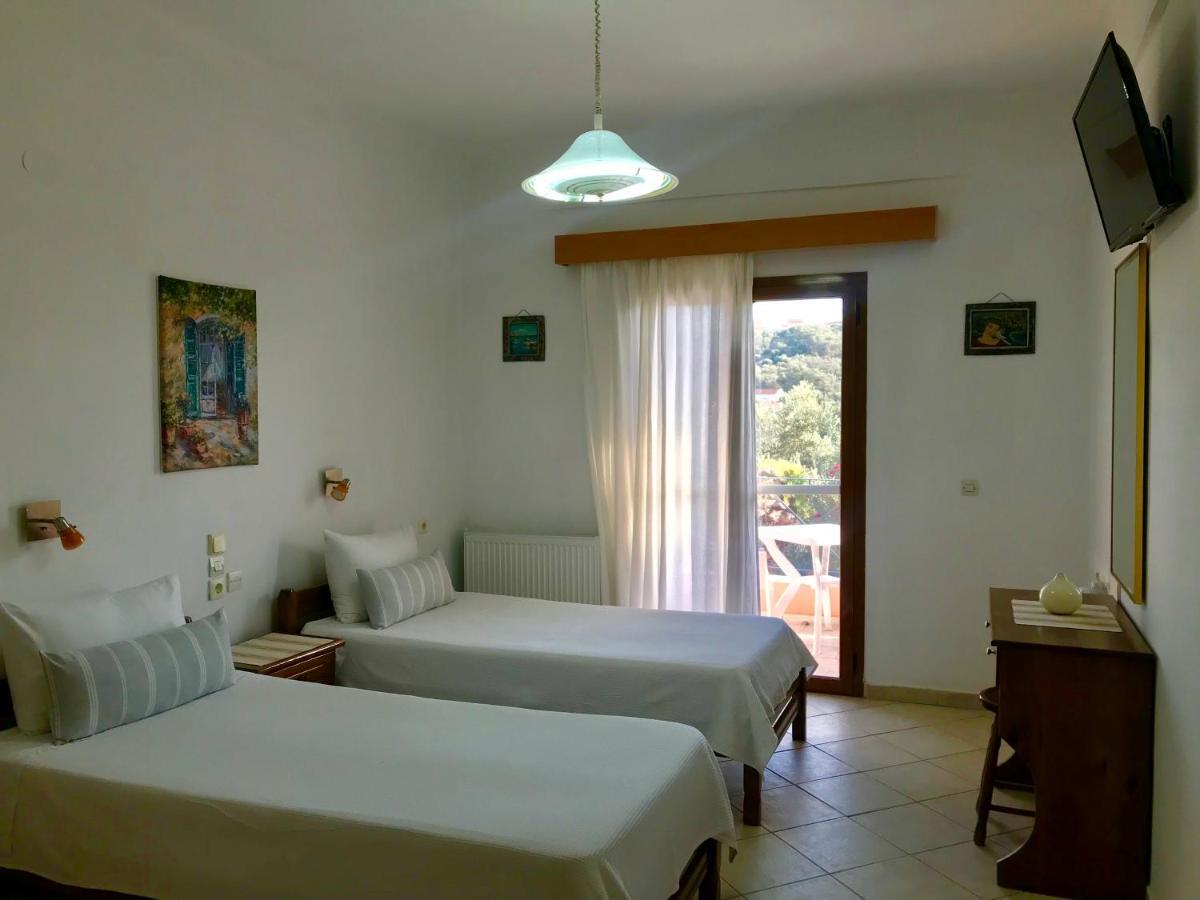 Floros Apartments Agios Stefanos Avliotes  Ngoại thất bức ảnh